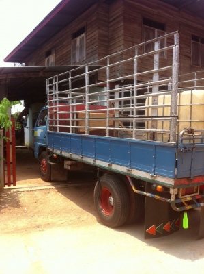 ขายรถบรรทุกหกล้อ Isuzu NPR เครื่อง 115 แรง รถห้าง เฟืองท้าย F กระบะคาร์โก้ 4.20 เมตร