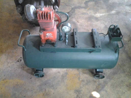 ขายถังลมหัวเดียวพร้อมหัว 1500 บาท