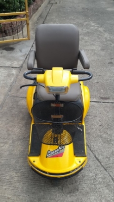 ขายรถไฟฟ้า 3 ล้อ KUBOTA สำหรับคนแก่หรือคนพิการ เพิ่งมาจากญี่ปุ่น