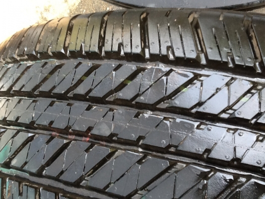 ยางbridcestoneมี4เส้น