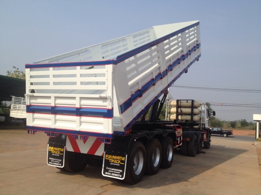 ขายหางเซมิดั้ม 3 เพลา ยาว 9 เมตร กว้าง 2.50 เมตร สูง 1.50 เมตร ต่อใหม่ พร้อมทะเบียน สนใจโทรหรือแวะมาดูได้ครับ ติดต่อ