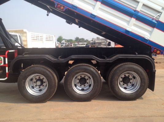 ขายหางเซมิดั้ม 3 เพลา ยาว 9 เมตร กว้าง 2.50 เมตร สูง 1.50 เมตร ต่อใหม่ พร้อมทะเบียน สนใจโทรหรือแวะมาดูได้ครับ ติดต่อ