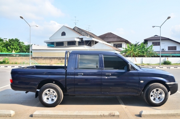 strada 4 ประตู สภาพพร้อมใช้งาน ล็อแม็กเอนไก เครื่องแน่น strada 4 ประตู สภาพพร้อมใช้งาน ล็อแม็กเอนไก เครื่องแน่น