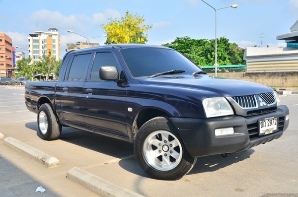 strada 4 ประตู สภาพพร้อมใช้งาน ล็อแม็กเอนไก เครื่องแน่น strada 4 ประตู สภาพพร้อมใช้งาน ล็อแม็กเอนไก เครื่องแน่น