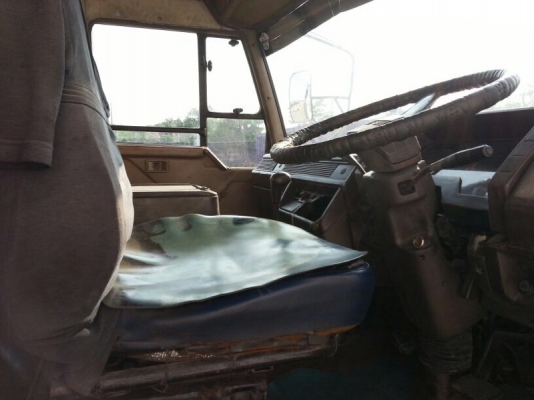 รถมิตซู 6 ล้อ ( ไม่ดั้ม ) 160 แรงม้า. ปี 33 สนใจติดต่อ 081 - 6079515 รถมิตซู 6 ล้อ ( ไม่ดั้ม ) 160 แรงม้า. ปี 33 สนใจติดต่อ 081 - 6079515