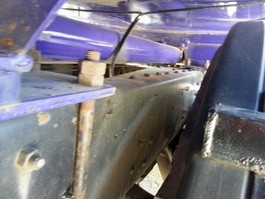 รถฮีโน่ 10 ล้อ บรรทุกน้ำมัน 251 แรงม้า. ปี 55 ( รถวิ่ง 9x,xxx กม. ) สนใจติดต่อ 081 - 6079515 รถฮีโน่ 10 ล้อ บรรทุกน้ำมัน 251 แรงม้า. ปี 55 ( รถวิ่ง 9x,xxx กม. ) สนใจติดต่อ 081 - 6079515