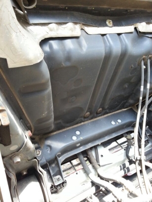 รถฮีโน่ 10 ล้อ บรรทุกน้ำมัน 251 แรงม้า. ปี 55 ( รถวิ่ง 9x,xxx กม. ) สนใจติดต่อ 081 - 6079515 รถฮีโน่ 10 ล้อ บรรทุกน้ำมัน 251 แรงม้า. ปี 55 ( รถวิ่ง 9x,xxx กม. ) สนใจติดต่อ 081 - 6079515