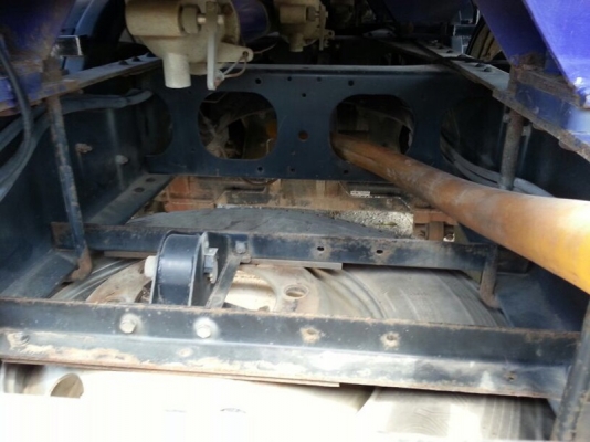 รถฮีโน่ 10 ล้อ บรรทุกน้ำมัน 251 แรงม้า. ปี 55 ( รถวิ่ง 9x,xxx กม. ) สนใจติดต่อ 081 - 6079515 รถฮีโน่ 10 ล้อ บรรทุกน้ำมัน 251 แรงม้า. ปี 55 ( รถวิ่ง 9x,xxx กม. ) สนใจติดต่อ 081 - 6079515