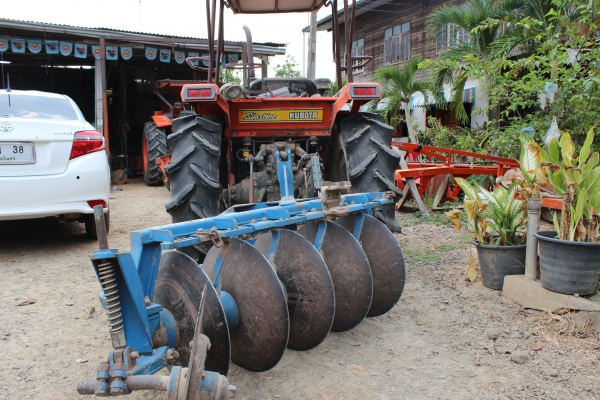 ขายด่วน kubota L1-245 4wd อุปกรณ์ครบพร้อมใช้