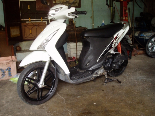 ขายซูซูกิสเตป125ล้อแม็กแท้ๆจากศูนย์12900บาท