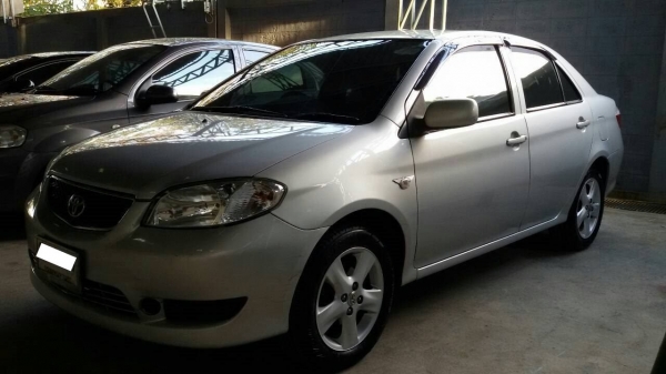 ขายด่วน " Toyota Vios เกียร์ auto เจ้าของขายเอง  เดิมๆ แม็กยางใหม่เอี่ยม
