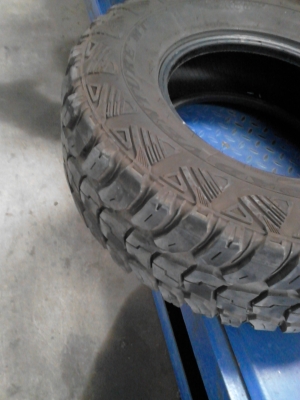 KUMHO ROAD VENTURE ยาง M/T มีชุด 4 เส้น TEL.081-427-3941