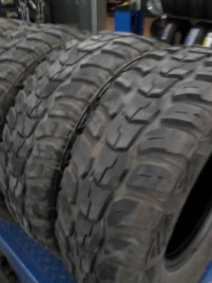 KUMHO ROAD VENTURE ยาง M/T มีชุด 4 เส้น TEL.081-427-3941