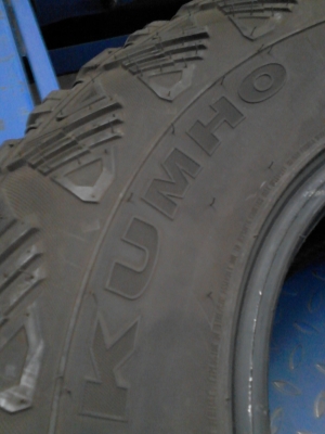KUMHO ROAD VENTURE ยาง M/T มีชุด 4 เส้น TEL.081-427-3941
