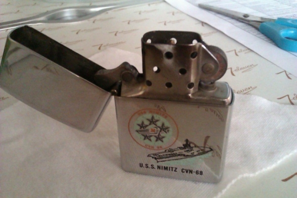 ขายไฟแช็คZIPPOรูปเรือรบUSA2อัน ขายไฟแช็คZIPPOรูปเรือรบUSA2อัน