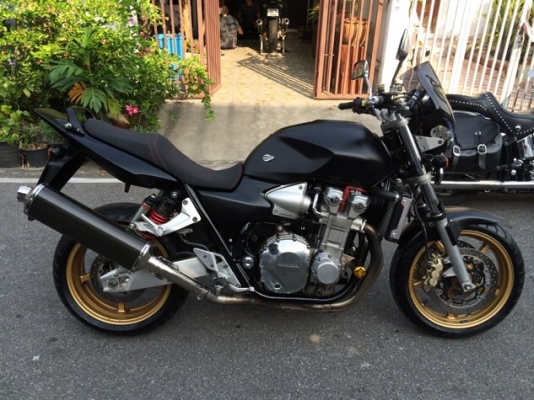 cb1300ปี2003ทะเบียแท้โอนขนส่ง265,000-สนใจจริงโทรคุยกันครับ0870989599ฮัดครับ