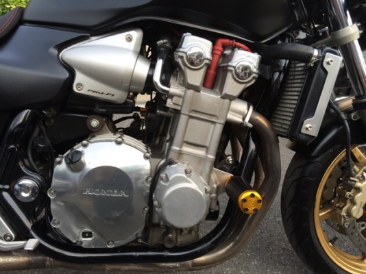 cb1300ปี2003ทะเบียแท้โอนขนส่ง265,000-สนใจจริงโทรคุยกันครับ0870989599ฮัดครับ