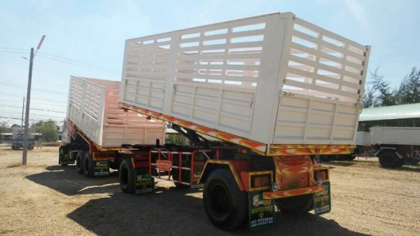 รถมิตซู 10 ล้อ 220 แรงม้า. ปี 40  ( ขายแม่ , ลูก )   สนใจติดต่อ 081 - 6079515