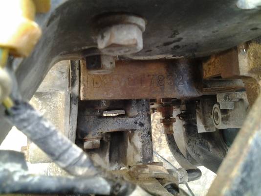 ขายครับเครื่อง TD25 แน่นๆ พร้อมเกียร์มีเอกสาร ให้สำเนาเล่ม สำเนาบัตร สำเนาทะเบียนบ้าน ใบโอน ใบมอบอำนาจ ใบซื้อขาย ขาย 26000 บาท รับประกันเครื่องแน่นครับท้าให้มาลอง