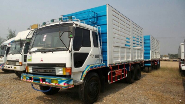 รถมิตซู  10 ล้อดั้ม 220 แรงม้า. ปี 42  ( ขายแม่ , ลูก )   สนใจติดต่อ 081 - 6079515