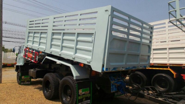 รถอีซูซุ 10 ล้อดั้ม 240 แรงม้า. ปี 38 ( ขายแม่ , ลูก ) สนใจติดต่อ 081 - 6079515 รถอีซูซุ 10 ล้อดั้ม 240 แรงม้า. ปี 38 ( ขายแม่ , ลูก ) สนใจติดต่อ 081 - 6079515