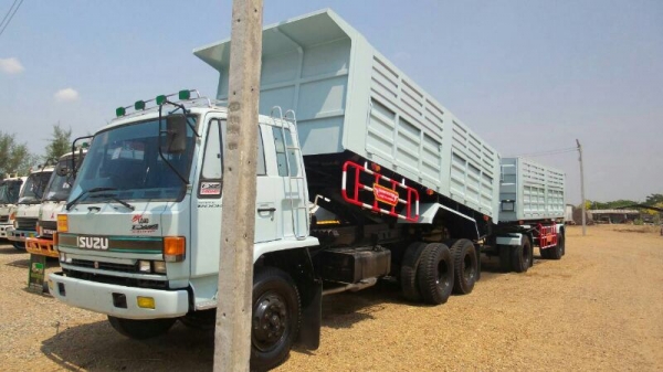 รถอีซูซุ 10 ล้อดั้ม 240 แรงม้า. ปี 38 ( ขายแม่ , ลูก ) สนใจติดต่อ 081 - 6079515 รถอีซูซุ 10 ล้อดั้ม 240 แรงม้า. ปี 38 ( ขายแม่ , ลูก ) สนใจติดต่อ 081 - 6079515