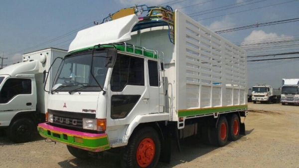 รถอีซูซุ 10 ล้อดั้ม FN527M - TB.  190 แรงม้า.  ปี 38  สนใจติดต่อ 081 - 6079515