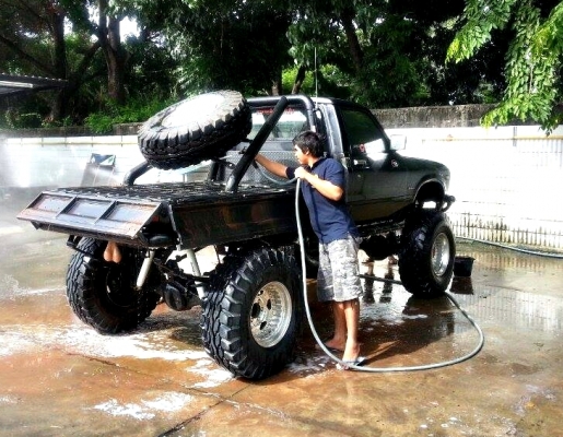 TOYOTA RN 40