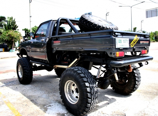 TOYOTA RN 40