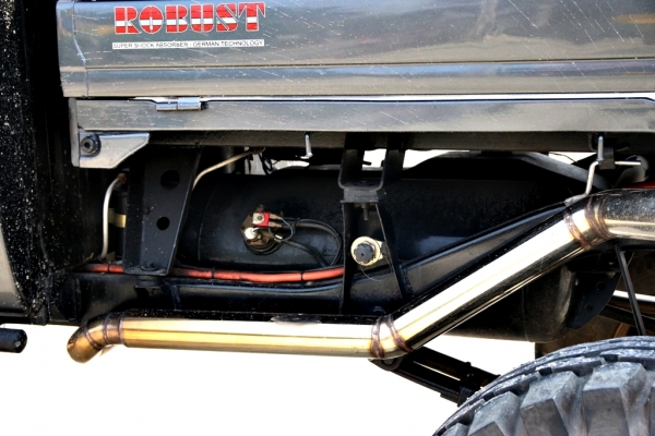 TOYOTA RN 40
