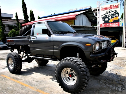 TOYOTA RN 40