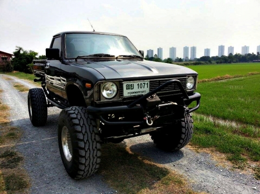 TOYOTA RN 40