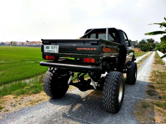 TOYOTA RN 40