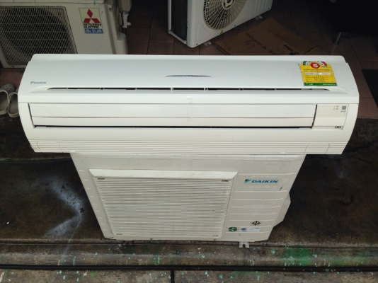 **** ขายแอร์ DAIKIN 18000 BTU สภาพสวย ****
