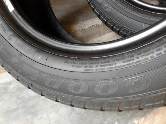 205/55R16  GOODYEAR EAGLE NCT5   มีชุด 4 เส้น  โทร.081-427-3941