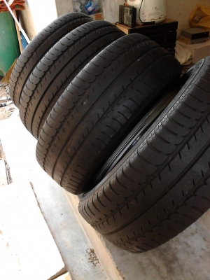 205/55R16  GOODYEAR EAGLE NCT5   มีชุด 4 เส้น  โทร.081-427-3941