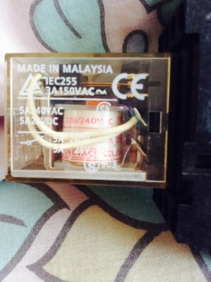 ขายรีเลย์ omron 14 ขา ลงราคาผิดขาย 400ครับขนาด 5A 240v AC หรือ 5A 28v DC