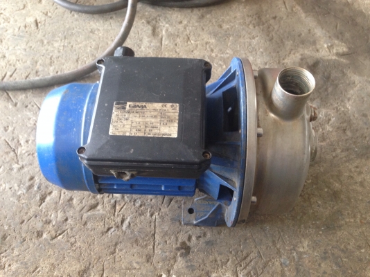 ขายปั้มน้ำหอยโข่งหัวสแตนเลส Ebara 1 HP. ไฟบ้าน 220 V ขนาด 1.5 นิ้ว ออก 1.2 นิ้ว สภาพสวย พร้อมใช้งาน