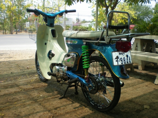 ขาย C70 เครื่องดรีม สภาพดีขี่ได้ ไม่มีเล่มทะเบียน ค่าตัว 13,500 บาทสนใจโทรสอบถามได้ครับ 086-8063966 โอ๋ ลพบุรี