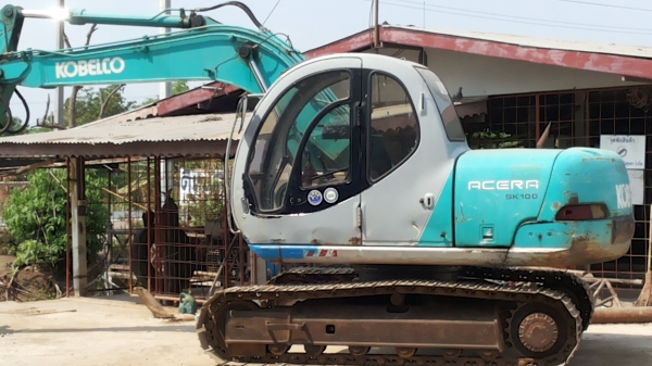 ขายเเล้วเงินสด780000KOBELCO SK100-5มาร์คไฟร์รถนำเข้าเก่าญี่ปุ่นแท้ไม่เคยใช้งานเมืองไทยเลยมีแอร์