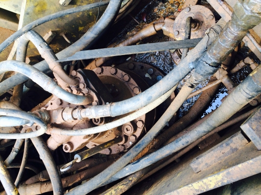 ขายด่วนอะไหล่ 320V1 ทั้งคัน