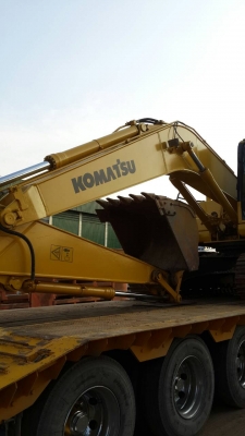 KOMATSU PC200-7