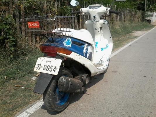 ฝากขาย Dio Af เครื่องพอใช้อะไหร่บางชิ้นมีแตกหักต้องซ่อมขายตามสภาพ ขาย 3900 บาท