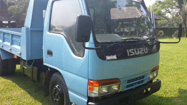 ขายรถ ISUZU NKR 110