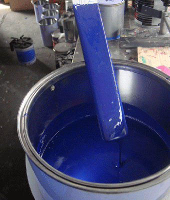 สีแห้งเร็ว สีน้ำเงิน กลละ 150บาท(3.5ลิตร) มีอยู่50กล แกลนที่บรรจุเป็นขนาด5ลิตรจึงดูไม่เต็มนะครับ