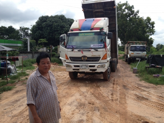 ขายรถ 10 ดั็ม ฮีโน่สมอทอง 260 HP กระบะดั็มสามมิต
