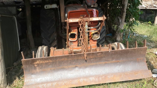 ขายรถไถ massey ferguson 185