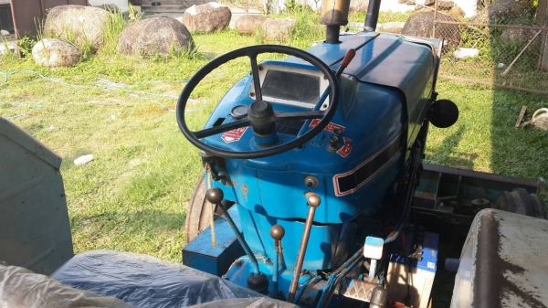 ขายรถไถ ford 6610