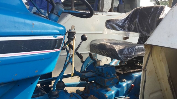 ขายรถไถ ford 6610