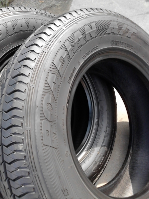 215/70R15 NEZEN ROADIAN A/T  มี 2 เส้น สวยหนา   TEL.081-427-3941